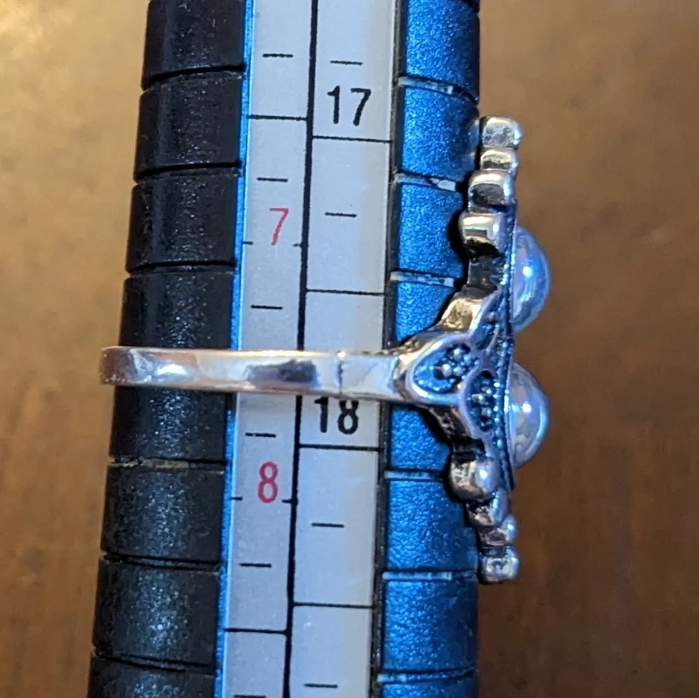 Vintage Geometric Round Simulated Opal Gemstone Ring, T1B8E